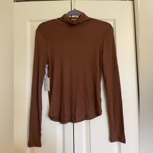 BNWT Aritzia Sunday Best Longsleeve